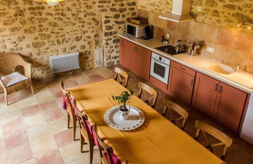 Colonzelle Apartment | Pet-Friendly Getaway with Pool and Child Amenities