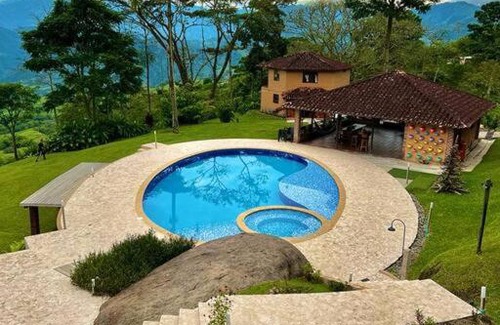 Valparaiso House | Relaxing Stay at a Beautiful Finca with Pool Access