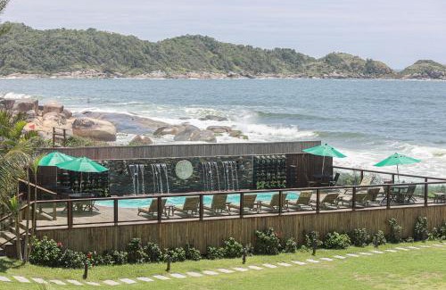Estaleiro Hotel | Experience Estaleiro Guest House: Oceanfront Bliss Awaiting