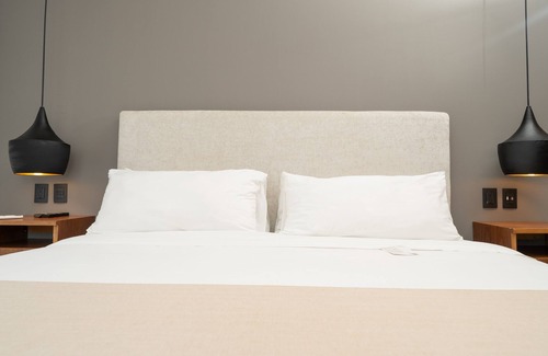 Luis Donaldo Colosio Hotel | Steps Away from Martina Beach Club & Fifth Avenue Vibes