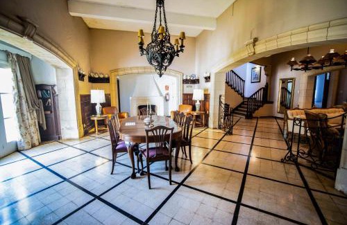 Cerra Colorado Hotel | Unwind at Estancia Turística San Pedro de Timote Hotel