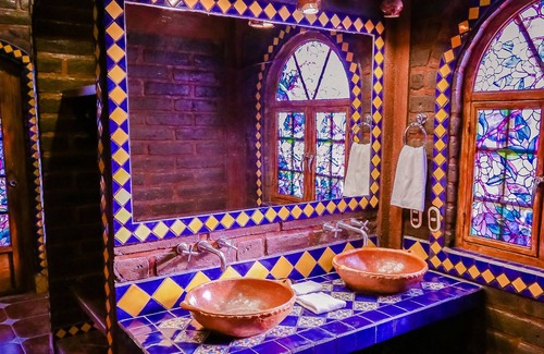 Autlan de Navarro Hotel | Discover Estancia Villa Real: Family-Friendly Retreat with Spa