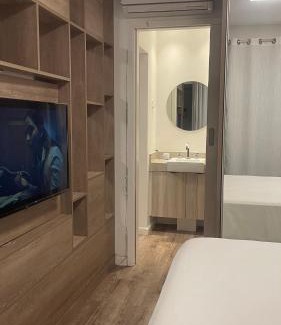 Gonzaga Apartment | Popular Estanconfor Santos 705 with Free Parking & Pool