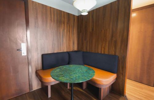 Vila Olimpia Hotel | Pet-Friendly Stay at Estanplaza Funchal Faria Lima