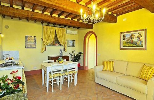 Buti Apartment | Relaxing Retreat at Agriturismo Cima alla Serra, Pisa
