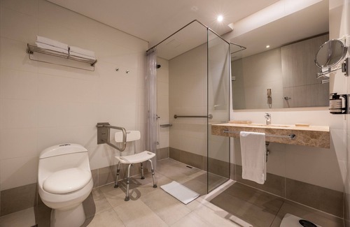 El Castillo Hotel | Discover Estelar Square: Family-Friendly Stay with Spa & Pool