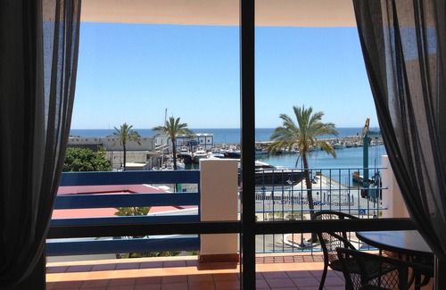 Estepona Apartment | Oceanfront Estepona Marina: 3 Bed Suite with Pool & Views