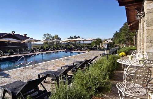 Perushtitsa House | Cozy Esterra Vini Guest House with Ocean View & Pool