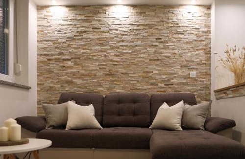 Siska District Apartment | Experience Esti’s Oasis: Guest Rated 9.8 for Relaxation