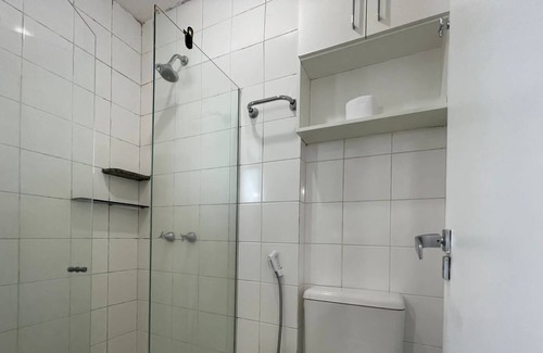 Itapua Apartment | Estiloso e Colorido na Praia da Costa Pé na Areia + Garagem