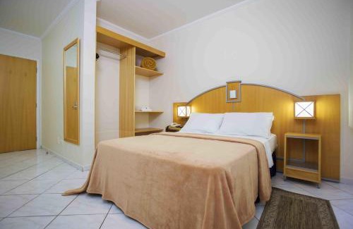 Marilia Hotel | Pet-Friendly Estoril Hotel with High Guest Ratings