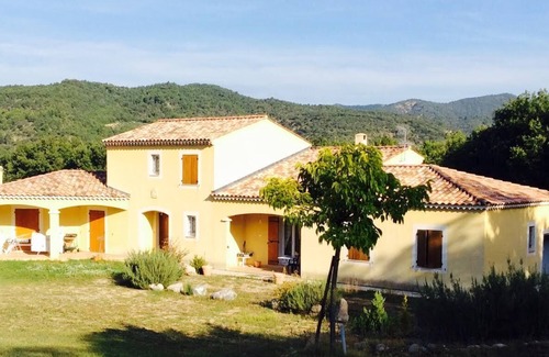 Estoublon House | Discover Estoublon Lavender: Family-Friendly Retreat Awaits