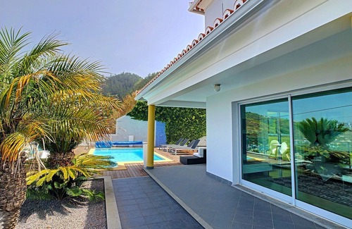 Calheta House | Estrela do Mar - Lovely, Sun Filled Villa