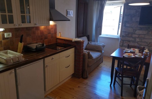 Piran Apartment | Relaxing Oceanfront Apartments Bevk in Beautiful Piran