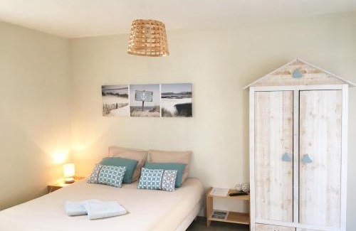 Les Sables d'Olonne House | Family-Friendly Estrella with Hot Tub and Kitchen Access