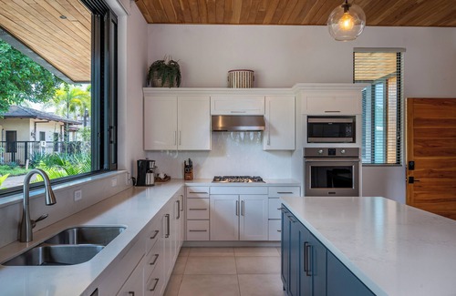 Rio Seco Villa | Stylish Modern Villa Steps from the Beach – Rated 9.8/10