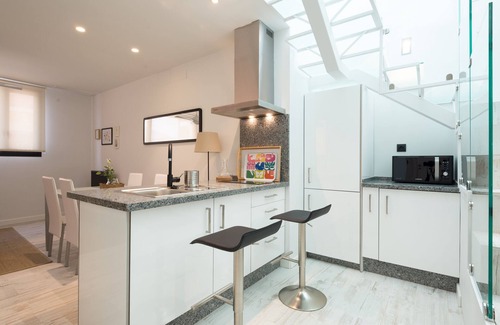 Malaga-Este Apartment | Seaside Retreat: Estropada 2 Apartment in Pedregalejo