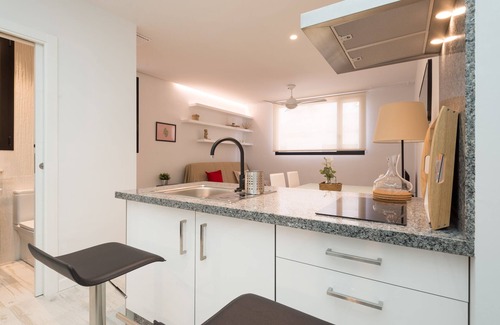 Malaga-Este Apartment | Seaside Retreat: Estropada 2 Apartment in Pedregalejo