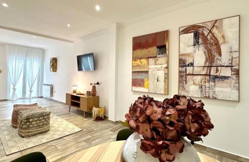 Castro Urdiales Apartment | Cozy Studio Near the Port with Family and Pet-Friendly Perks