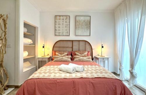 Castro Urdiales Apartment | Cozy Studio Near the Port with Family and Pet-Friendly Perks