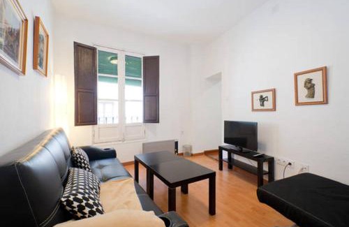 San Pedro Apartment | Charming Estudio in Albaicin, Granada - Family-Friendly Stay