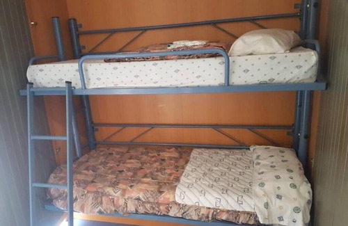 La Pineda Apartment | Cozy Studio in La Pineda Near Port Aventura for Families