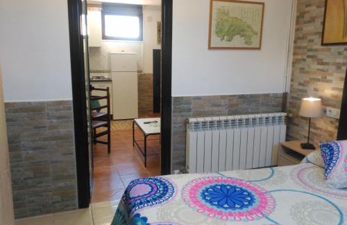 Ezcaray Apartment | Family-Friendly Estudio in Ezcaray with Great Amenities