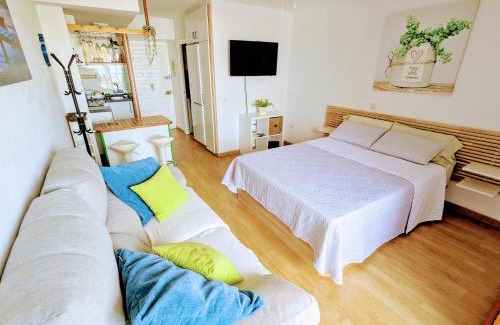 Benalmadena Costa Apartment | Estudio Jupiter 916 with Breathtaking Ocean Views