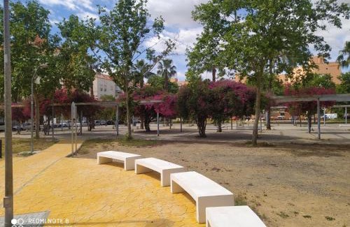 Sevilla Este Apartment | Family-Friendly Estudio Palacio Congresos - 4-Star Stay
