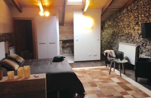 Penacastillo Apartment | Relaxing Estudio with Hot Tub & Impressive 9.3/10 Rating