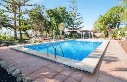 El Madronal Apartment | Discover Estudio Verode: Pet-Friendly Haven with Pool