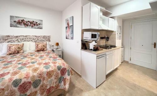 Mazagon Apartment | Oceanfront Estudios Costavigía Mazagón: Pet Friendly Retreat