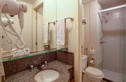 Vila Congonhas Hotel | Discover eSuítes Congonhas: Pool, Spa & Dining Options