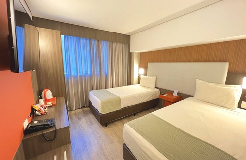 Recreio dos Bandeirantes Hotel | Discover eSuites Hotel Recreio Shopping with Spa & Pool