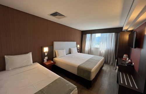 Recreio dos Bandeirantes Hotel | Discover eSuites Hotel Recreio Shopping with Spa & Pool