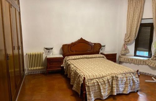 Arges House | Relaxing Chalet with Private Garden Near Puy Du Fou