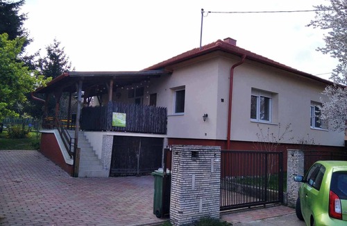 Tata Apartment | Family-Friendly Retreat at EszE Vendégszoba Awaits You