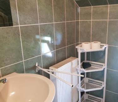 Praid Bed & Breakfast | Pet-Friendly Eszter Panzió with Family Amenities & High Ratings
