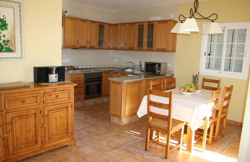 San Antonio Bay Villa | Villa with Private Pool & Ocean View - Guest Rated 10/10