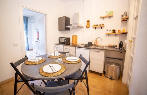 Washington Apartment | Unwind at ETEREA N.01: Comfort Near Milan's Duomo