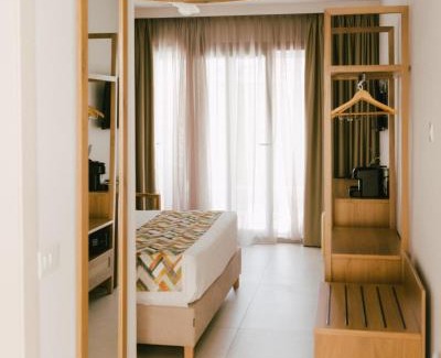 Parga Hotel | Unforgettable Eterrano Seaside Retreat with Oceanfront Bliss