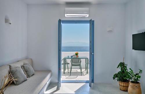 Piso Livadi Apartment | Etherio Apartment V: 4-Star Oasis with Pool & Family Fun