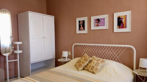 Primorsko Apartment | Explore Ethno Guest Suite: Oceanfront & Family-Friendly Stay
