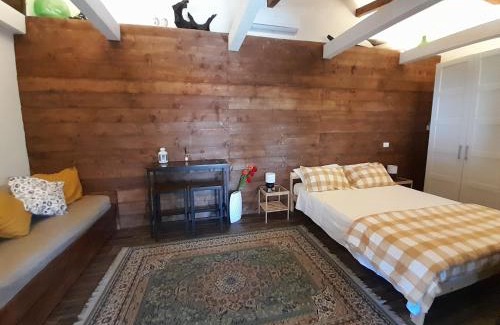 Nicolosi Bed & Breakfast | Etna Country Home: Guest Rated 9.5 with Oceanfront Pool