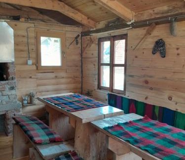 Kasidoli House | Discover Etno kuća "Nada": Family-Friendly with Breakfast