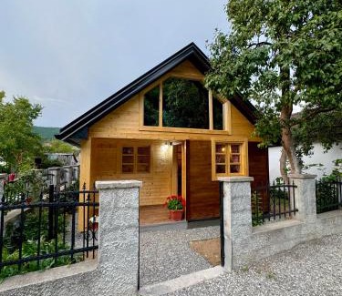 Mojkovac House | Discover Etno kuca Lana: Pet-Friendly Retreat Awaits