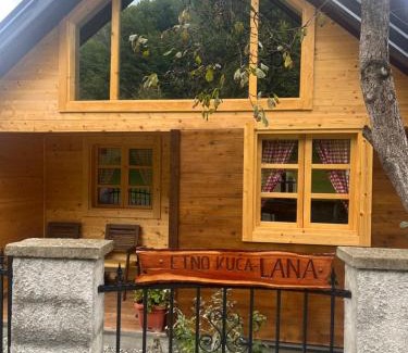 Mojkovac House | Discover Etno kuca Lana: Pet-Friendly Retreat Awaits