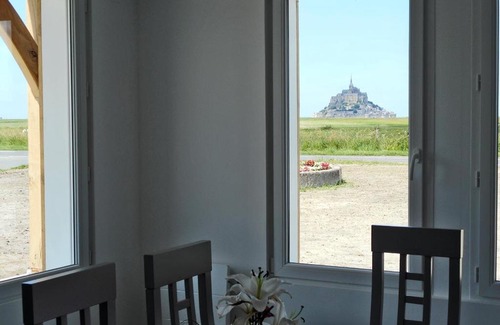 Pontorson Bed & Breakfast | Family-Friendly Escape at Etoile des Grèves - Rated 9.4