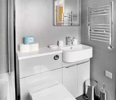 Windsor Apartment | Stylish Eton Apartment with Parking - Ideal for Families & Pets