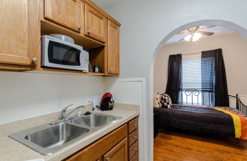 Lower Greenville Apartment | Retro PAC-MAN Apartment with Free Parking and Fun Amenities